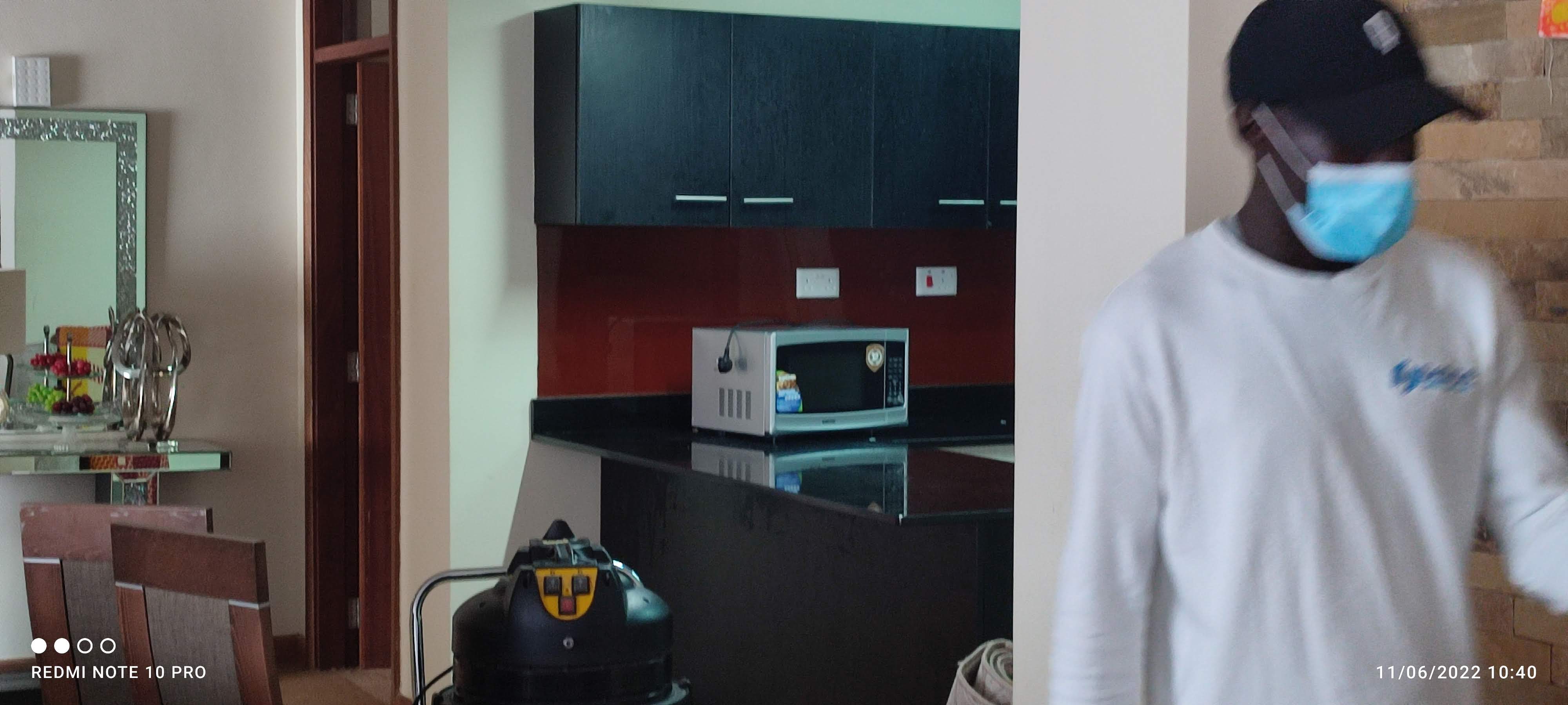 Kitchen deep cleaning