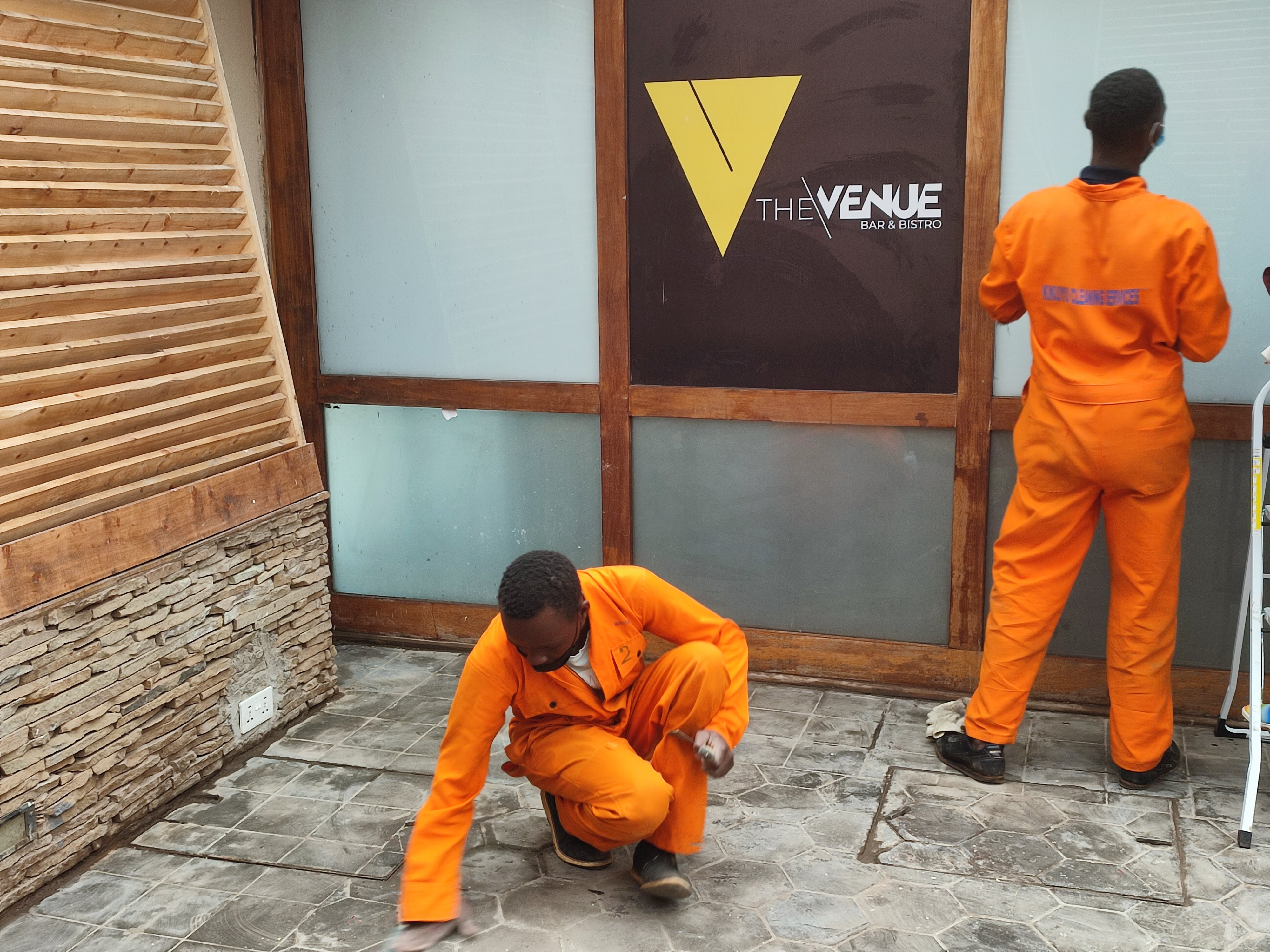 Floor sanding & varnishing